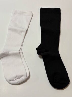 Everstride Plain Black & White Compression Socks size 2X, with wide calf